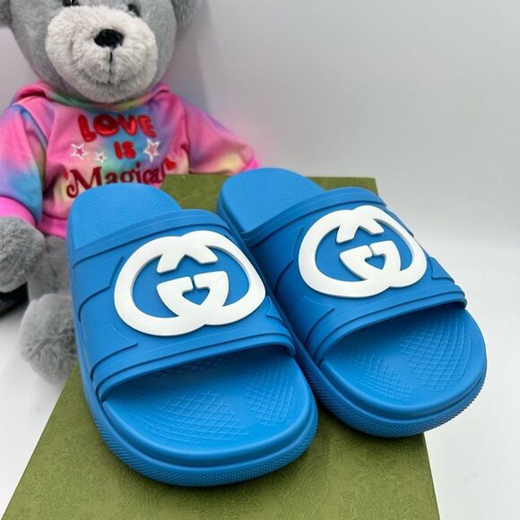 Men's Gucci interlocking G rubber Pool slides size 8 made in Italy